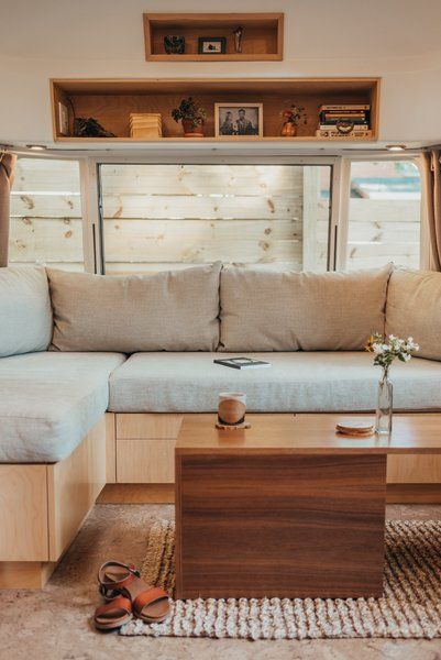 Airstream Living, Auto Camping, Airstream Remodel, Airstream Trailers For Sale, Airstream Interior, Airstream Renovation, Caravan Renovation, Caravan Interior, Vintage Airstream