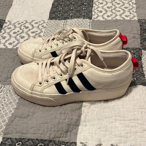 very lightly used 7.5 (W) Platform Nizza Adidas Nizza Adidas, Nizza Platform Shoes, Adidas Nizza Platform, Adidas Nizza, Shoe Nails, Nail Jewelry, Jewelry Case, Platform Shoes, Adidas Shoes