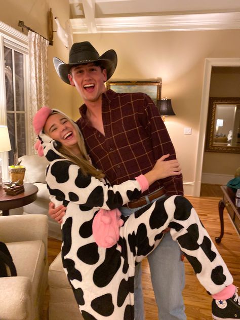 Cowboy And Cow Halloween Costume, Cow And Cowboy Couple Costume, Couples Costumes Country, Farmer And Cow Costume Couple, Cow And Cowboy Costume, Cowboy Couples Costume, Western Halloween Costumes Couples, Country Couples Costumes, Cow Couple Costume