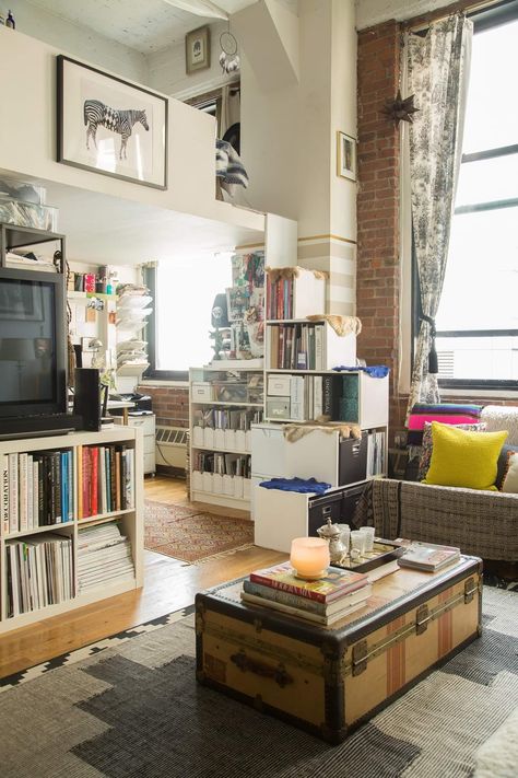 Apartment Nyc, Cozy Eclectic, Tv Rooms, Unique Interiors, Gravity Home, Loft Ideas, New York Loft, Add Storage, Trendy Apartment