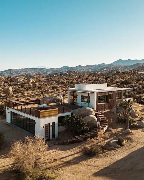 Whisper Rock Ranch Joshua Tree | Featured in AD - Houses for Rent in Pioneertown, California, United States - Airbnb Joshua Tree Airbnb House, New Mexico Ranch House, Desert Airbnb, Utah Cabin, Aesthetic Airbnb, Pioneertown California, Arizona Houses, Desert Ranch, Ranch Property