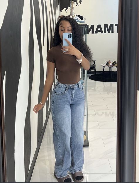 Casual Influencer Outfits, Brown Shirt Outfit Black Woman, Casual Summer Outfit Black Women, Cropped Jean Jacket Outfit Black Women, Neutral Color Summer Outfits, Spring Outfit Inspo Black Women, Baggy Fits Black Women, Oversized Jeans Outfit Black Women, Straight Leg Jeans Outfits Black Women