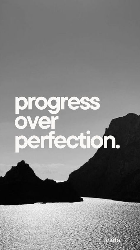 You can see the quote „Progress over perfection“ in front of a photo of a mountain. It is important to know that you are not going to be perfect from the start on. Good things take time, especially if you are on your personal growth and self-development journey. Progress Not Perfection Wallpaper, Progress Over Perfection Wallpaper, Perfection Wallpaper, Progress Quotes, Progress Over Perfection, Practice Mindfulness, Progress Not Perfection, 2024 Vision, Uplifting Quotes