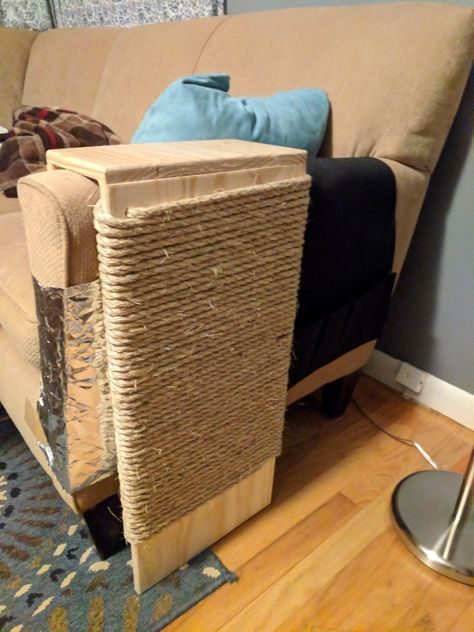 Diy Cat Scratcher, Kat Diy, A Blessing In Disguise, Cat Castle, Diy Cat Tree, Service Dog Training, Cat House Diy, Living With Cats, Cats Diy Projects