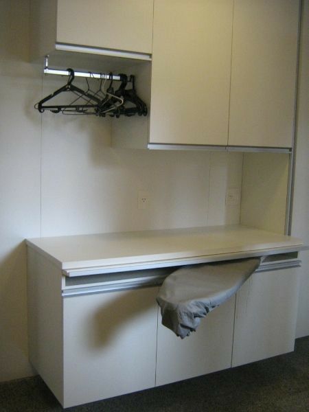 Ironing Area In Laundry Room, Laundry With Ironing Area, Iron Area Ideas, Ironing Area Ideas, Ironing Table, Vstupná Hala, Ironing Boards, Laundry Room Layouts, Laundry Design