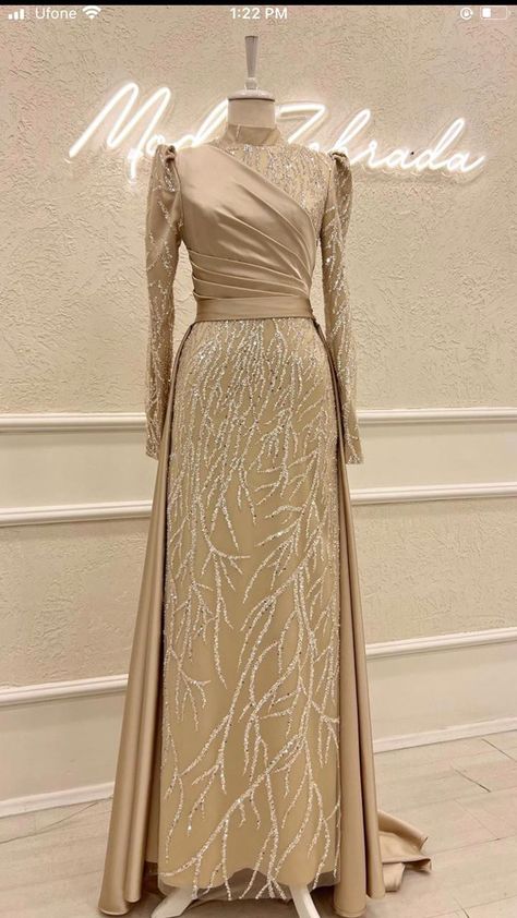 Prom Dress Hijab, Muslim Prom Dress, Hijab Simple, Evening Suit, Bride Dress Simple, Dress Pesta, Stylish Wedding Dresses, Muslim Fashion Hijab Outfits, Women Dresses Classy