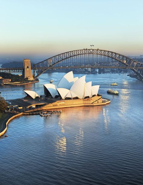 Sydney Opera House | Bennelong Point, Sydney, Australia...Another Magical place... "Love the Journey" http://hectorbustillos.weebly.com Otro Lugar mágico: "Enamórate de tu Jornada" http://hector-bustillos.weebly.com Australia Tourism, Harbour Bridge, Visit Australia, Sydney Harbour, Perth Australia, Dream Places, Palau, Bougainvillea, Great Barrier Reef