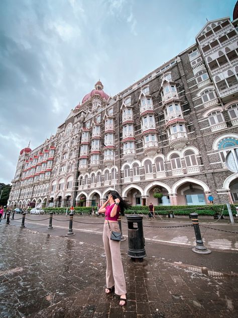 Taj Hotel Mumbai Photography, Mumbai Trip, Marine Drive Mumbai, Gateway Of India, Taj Hotel, Mumbai Travel, Beach Poses By Yourself Photo Ideas, Gate Way, Travel Pose