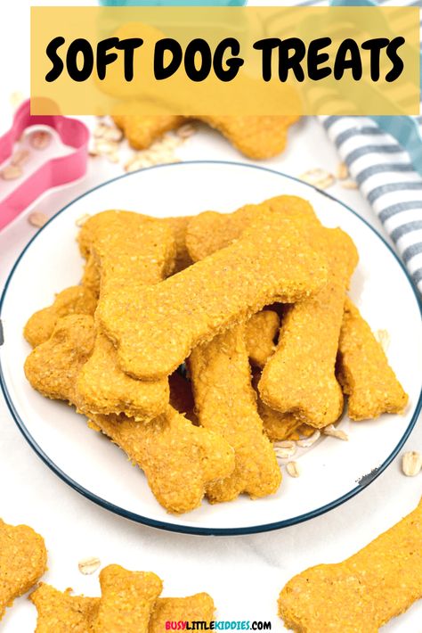 Dog Snacks Recipes, Dog Treats Homemade Pumpkin, No Bake Dog Treats, Dog Cookie Recipes, Dog Treats Recipe, Soft Dog Treats, Dog Treat Recipe, Dog Treats Homemade Easy, Easy Dog Treat Recipes