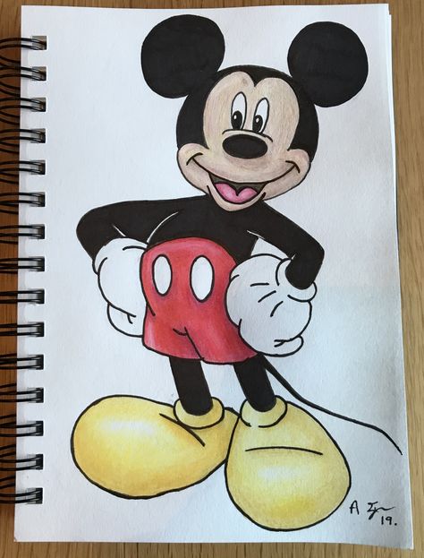 Micky Mouse Drawings, Micky Mouse Sketch To Draw, Movie Character Drawings, Mouse Sketch, Pencil Sketch Portrait, Animals Drawing, Mouse Drawing, Easy Cartoon Drawings, Sketch Portrait