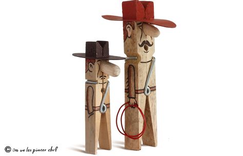 1000+ images about Gilbert Legrand on Pinterest | Creative, Cute ... Gilbert Legrand, Wooden Clothespin Crafts, Clothespin Art, Clothespin Dolls, Found Object Art, Clothes Pin Crafts, Junk Art, Pin Art, Recycled Art