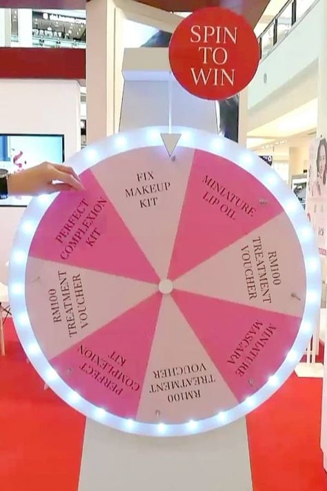 21-24 Mar 2019: Clarins Spin to Win Brand Activation Ideas, Launch Event Ideas, English Club, Event Booth, Astuces Diy, Experiential Marketing, Beauty Event, Exhibition Stand Design, Event Activities