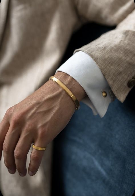 Mens Jwellary For Men, Mens Rings Fashion, Mens Gold Jewelry, Mens Gold Bracelets, Mens Accessories Jewelry, Mens Gold, Mens Accessories Fashion, Mens Jewelry Bracelet, Men's Rings