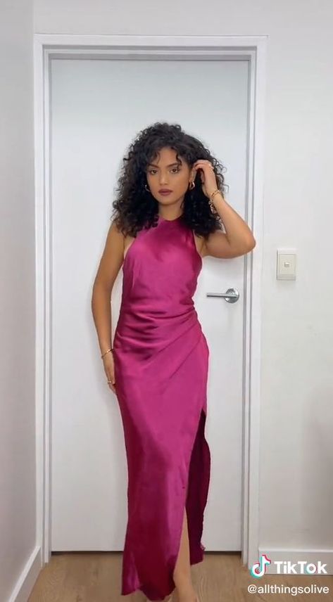 Credits to Olivia Calabio Tik tok : @allthingsolive Olivia Calabio, Signature Look, Warm Autumn, Curly Hair Styles Naturally, Birthday Party Decorations, Tik Tok, One Shoulder Formal Dress, New Look, Wrap Dress