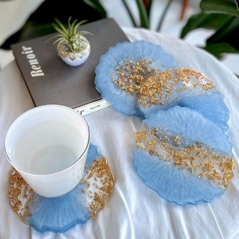 Order now Resin Dish Ideas, Resin Ideas Projects, Resin Diy Ideas, Diy Resin Gifts, Crochet Cup Coaster, Resin Art Canvas, Geode Coasters, Coasters Resin, Fancy Kitchens