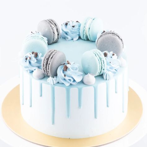 Blue Drip Cake, Cookies Cream Cake, Oreo Cream Cheese, Everything Blue, Cream Cheese Butter, Rodjendanske Torte, Cake Designs For Boy, Buttercream Birthday Cake, Moist Vanilla Cake