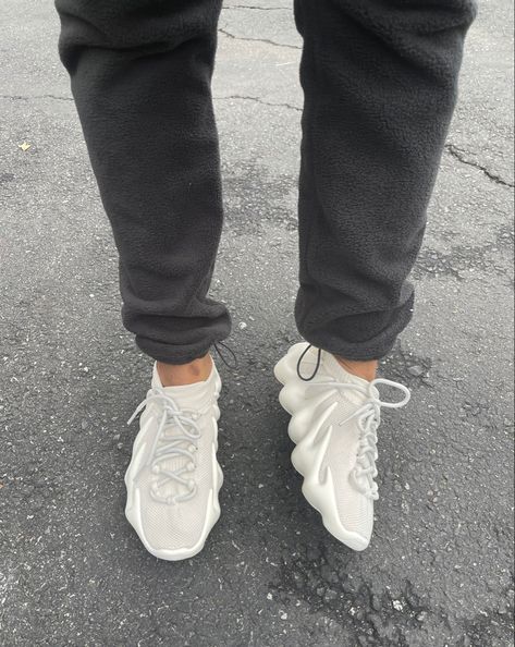 yeezy 450 Yeezy 350 V2 Cmpct Slate Bone Outfit, Yeezy 450 Outfit Men, Yeezy 450 Outfit, Kanye West Adidas Yeezy, Balenciaga Aesthetic, Yeezy Style, Yeezy 450, Sneaker Bar, Yeezy Outfit