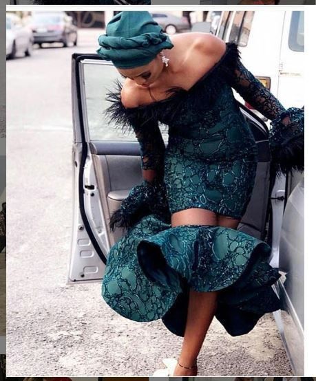 Green Lace Gown Styles, A Shape Gown Lace, A Shape Gown Lace Aso Ebi, A Shape Gown, Shape Gown, Styles Ankara, African Lace Styles, Ankara Dress Styles, Elderly Woman