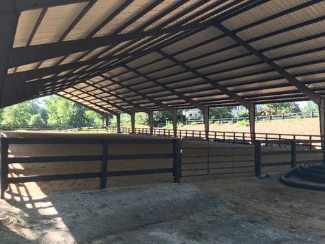 Covered Outdoor Riding Arena, Covered Arena Ideas, Horse Arena Ideas, Covered Horse Arena, Minecraft Horse Stables, Covered Riding Arena, Covered Arena, Indoor Riding Arena, Horse Riding Arena