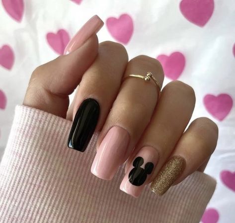 Black |pink| gold nails with micky mouse Black Nails Manicure, Nails Manicure And Pedicure, Pink Gold Nails, Black Acrylic Nail Designs, Mouse Nails, Nail Art Idea, Minnie Mouse Nails, Mickey Nails, Black Acrylic Nails