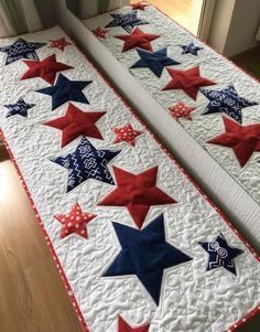 Quilted Candle Mats, Kitchen Sewing, Liberty Quilt, Quilted Table Runners Christmas, Quilted Items, Bed Topper, Quilted Placemats, Patchwork Table Runner, Flag Quilt