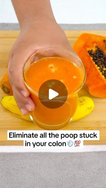 The Best Smoothie Diet For You on Instagram: "This smoothie will help you if you are constipated and have problems in the bathroom.  👉 Type “Yes” If You Want To Get Detailed Recipe    💝 21-Day Smoothie Detox provides simple detox smoothie recipes to help you change your waist effectively⚡    💯 If you don’t know how to start Smoothie diet properly or do you want to lose possibly 5-10 lbs in the first week alone with Smoothie ?⁣⁣⁣⁣⁣⁣⁣⁣⁣⁣⁣ 💪 Join our 21-Days Smoothie Challenge NOW to start a successful weight-loss journey and enjoy a new lifestyle!⁣⁣⁣⁣⁣⁣⁣⁣⁣⁣⁣⁣ LINK IN MY BIO! 👀 💚@smoothiedietforyou21      👉 Follow @smoothiedietforyou21 to get daily recipes #belly #constipation #colon #bellyfat #liverdetox #remedy #recipes" Unbloating Stomach Drink, Constipation Smoothie Recipes, Smoothies For Colon Health, Colon Cleanse Smoothie Recipe, Foods That Make You Poop, Polyps Colon, Juice For Constipation, Smoothie For Constipation, Constipation Relief Smoothie