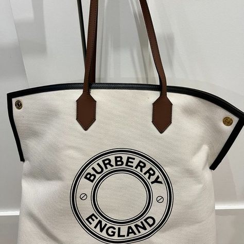 Burberry Cotton Calfskin Large Society Natural Beige Canvas Tote Burberry Tote Bag, Burberry Tote, Burberry Handbags, Big Bags, Mode Fashion, Canvas Tote, Calf Skin, Burberry, Tote Bag