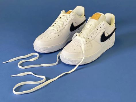 How to lace up your sneakers 3 different ways for unique looks — a step-by-step guide Lacing Shoes Unique, Shoe Lace Patterns Step By Step, Lace Nike Shoes, Nike Shoe Laces, Converse Chuck 70s, Best White Sneakers, Ways To Lace Shoes, Unique Looks, Lace Diy