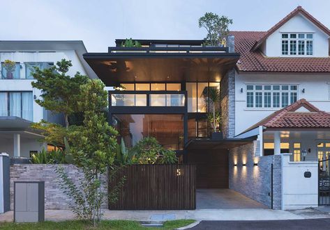 Outside the Box - HYLA Architects - Award winning Singapore architect firm House With Mezzanine, Rooftop Ideas, Timber Screens, Concrete Light, Timber Ceiling, Porch Roof, Open Dining Room, Terrace Design, Living And Dining Room