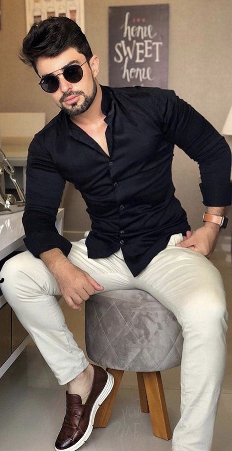 Black Shirt Outfits, Outfits For Guys, Dapper Gentleman Style, Fashion Casual Outfits, Smart Casual Menswear, Mens Business Casual Outfits, Semi Formal Outfits, Men's Fashion Casual, Formal Men Outfit