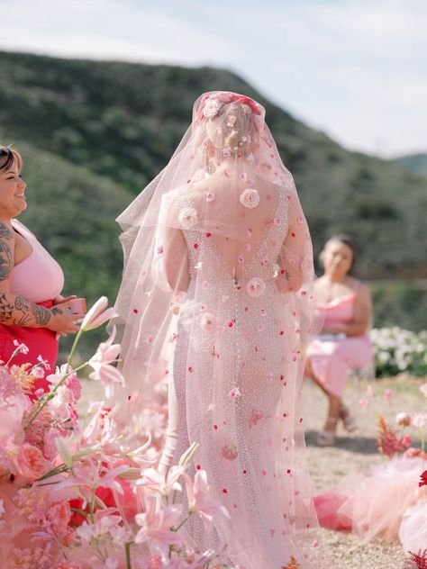 Pink Wedding Dress With Veil, Veil With Pink Flowers, Pink Flower Veil, Pink Floral Veil, Colorful Veil Wedding, Colorful Wedding Veil, Pink Veil Wedding, Black Prom Dresses Short, Barbiecore Wedding