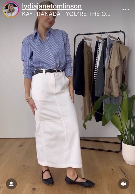 Denim Skirt Work Outfit, Skirt Work Outfit, Glamorous Fashion, Denim Skirt Outfits, White Denim Skirt, Spring Capsule, Style 2023, Spring Capsule Wardrobe, Denim Maxi