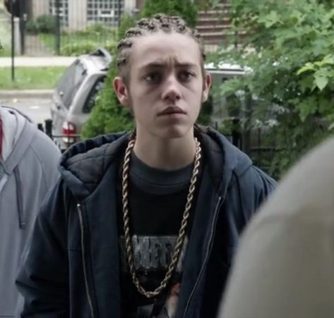 Carl Gallagher Braids, Carl From Shameless, Carl Gallagher Shameless, Shameless Aesthetic, Movie Pfp, White Boy Carl, Carl Shameless, No One Likes Me, Ethan Cutkosky