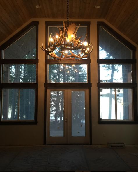 Here’s a 6 foot elk and moose chandelier I built a couple years ago. Have a big space, hit me up and let’s talk options for filling it with my art! Thanks for following! #artist #designer #lakelife #lake #home #lighting Antler Design, Lake Home, Lake Life, Home Lighting, Moose, Elk, A Couple, My Art, Lake