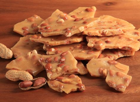 How To Make Peanut Brittle With Raw Peanuts - Hope & Harmony Farms Raw Peanuts Recipes, Recipe For Peanut Brittle, Candy Cookies Recipes, Homemade Peanut Brittle, Peanut Brittle Recipe, Xmas Baking, Christmas Food Treats, Raw Peanuts, Brittle Recipes