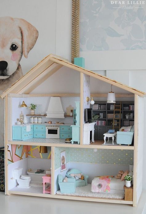 11 Ikea FLISAT Dollhouse Hacks That Are Utterly Gorgeous Dollhouse Hacks, Playmobil House, Ikea Flisat Dollhouse, Flisat Dollhouse, Ikea Dollhouse, Ikea Flisat, Dollhouse Supplies, Wallpaper Crafts, Dear Lillie