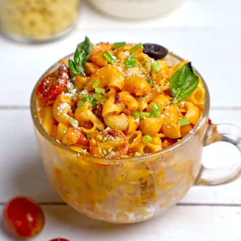 Microwave Pasta is one of the easiest mug recipes. It is a one-pot mug pasta recipe that takes less than 10 minutes in a microwave. Pasta In A Mug, Mug Pasta, Microwave Pasta, Fried Pasta, Chicken Broccoli Pasta, Semolina Pasta, Boiling Pasta, Make Pasta, Tomato Pasta Sauce