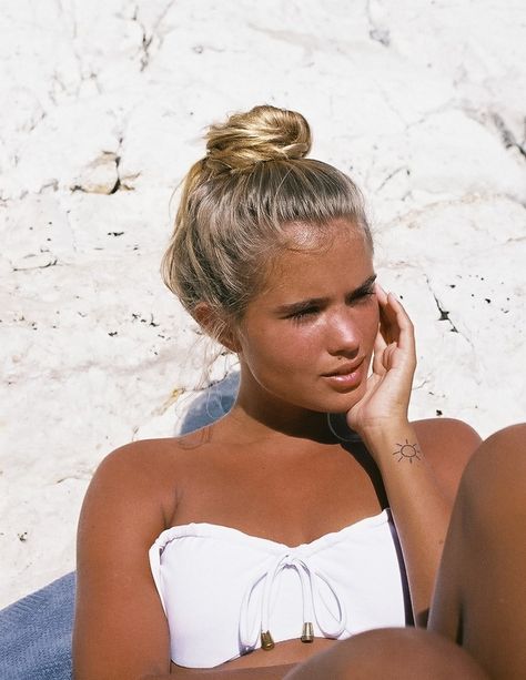 Tanned Skin Blonde Hair, Tan Blonde Hair, Golden Brunette, Beach Blonde Hair, Tan Blonde, Tan Skin Blonde Hair, Tan People, Matilda Djerf, Blonde Model