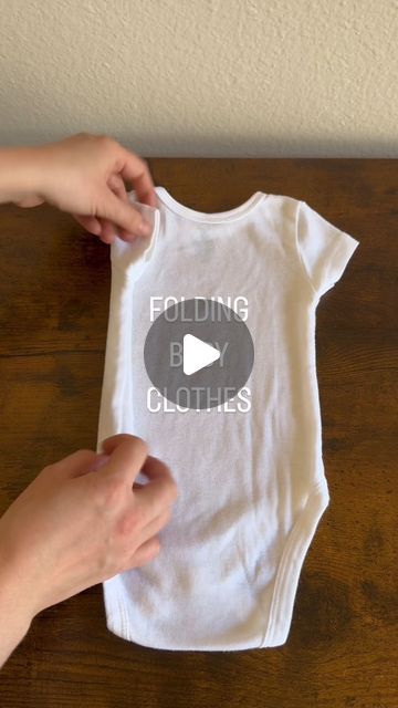 Nataliia | Motherhood | Lifestyle on Instagram: "How to fold and easily organize baby’s clothes 👶🏼 #foldingclothes #foldinghacks #babyclothes #organizingtips #momhacks #mumhacks #momtips #momtipsandtricks #firsttimemom #sahm #fyp" How To Fold Newborn Clothes, How To Fold Baby Onesies, How To Fold Onesies, How To Fold Baby Clothes, Goosebumps Birthday, Folding Baby Clothes, Motherhood Lifestyle, Baby Clothes Organization, Kids Onesies