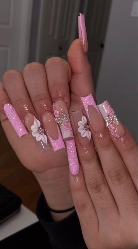 Glitter Nail Tips, 3d Acrylic Flowers, Nails Art Simple, Nail Art 2022, Design Nails Art, Nail Art Aesthetic, Nail Art 2023, Quinceanera Nails, Pink Glitter Nails