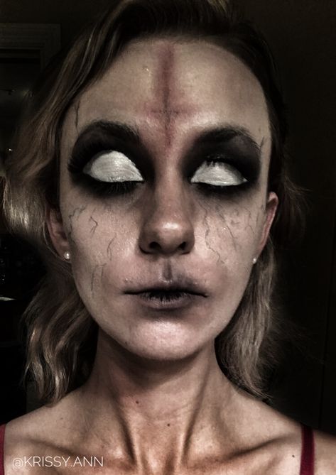 Demon Halloween makeup. #halloween Demon Eye Makeup Halloween, Possessed Makeup Halloween, Cute Demon Makeup, Possessed Costume, Posessed Makeup, Possession Makeup, Halloween Demon Makeup, Demonic Makeup, Possessed Makeup