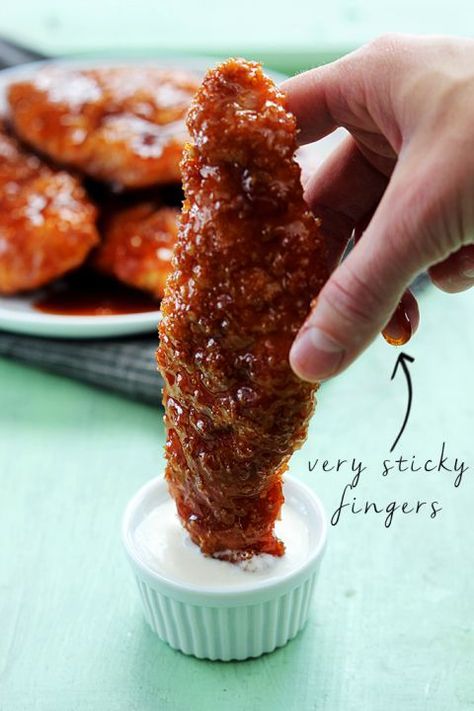 Sticky Chicken, Sticky Fingers, Chicken Fingers, Chicken Strips, Poultry Recipes, Turkey Recipes, Baked Chicken, I Love Food, Appetizer Snacks