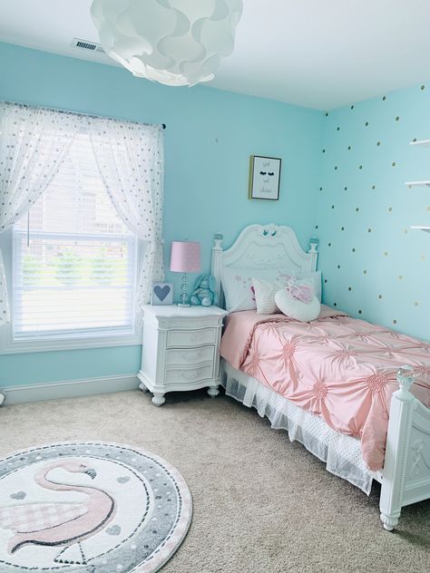 Girls Turquoise Bedroom Ideas, Aqua Kids Bedroom, Girls Teal Bedroom, Teal Teen Bedroom, Teal Kids Bedroom, Teal Girls Bedroom, Teal Paint Color, Girls Bedroom Teal, Cool Girl Rooms