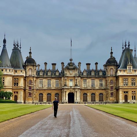 British Castles Manor Houses, Braithwaite Manor, Old English Manor, British Manor, French Manor, Waddesdon Manor, English Houses, British Castles, Castles To Visit