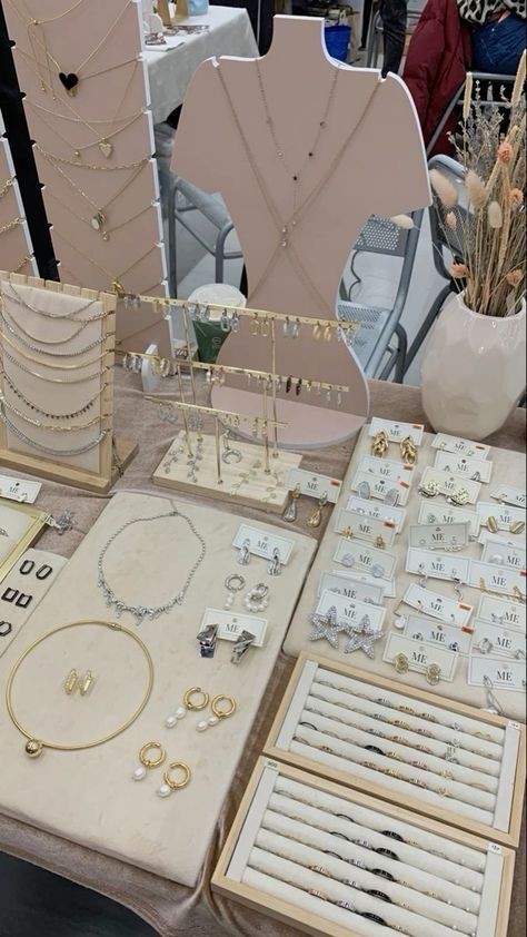 Jewellery Display Stands Market Stalls, Jewelry Pop Up, Jewelry Vendor Display, Boutique Window Displays, Jewelry Display Booth, Jewelry Store Displays, Jewelry Booth, Stall Display, Craft Market Display