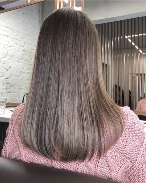 Smoky Brunette, Ash Brunette Hair Color, 10 Major Winter Hair Colors, Ashy Brown, Cool Blonde Hair Colour, Baylage Hair, Winter Hair Colors, Balayage Blond, Honey Brown Hair