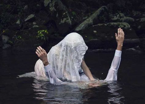 New Creepy Photos By Christopher McKenney - Imgur Southern Gothic Aesthetic, Images Terrifiantes, Yennefer Of Vengerberg, American Gothic, Southern Gothic, Gothic Aesthetic, Six Feet Under, Dark Photography, The Villain