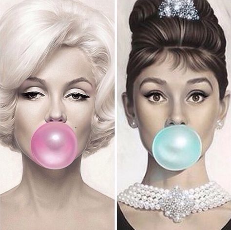 Marilyn Monroe and Audrey Hepburn Makeup Wallpapers Iphone, Marilyn Monroe And Audrey Hepburn, Bubble Pictures, Makeup Wallpapers, Blowing Bubbles, Pop Art Wallpaper, Tableau Art, Woman Illustration, Trendy Wallpaper