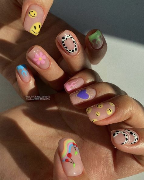 Indie Lifestyle, Pics Nails, Indie Nails, Wonder Nails, Funky Nail Art, Cow Nails, Hippie Nails, Subtle Nails, Cute Nail Art Designs