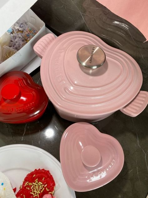 #kitchen #heartcore #aesthetic #kitchenideas #futurehome #tiktok #decor Cast Iron Display Ideas, Heartcore Aesthetic, Utensils Aesthetic, Cast Iron Display, Tiktok Decor, Le Creuset Kitchen, Le Creuset Colors, Le Creuset Cookware, Iron Heart